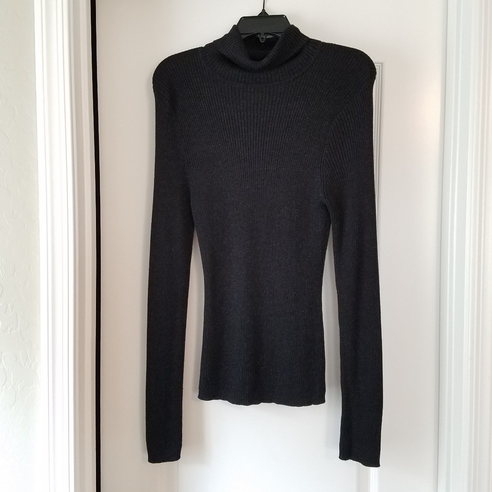 Metro 7 turtle neck sweater